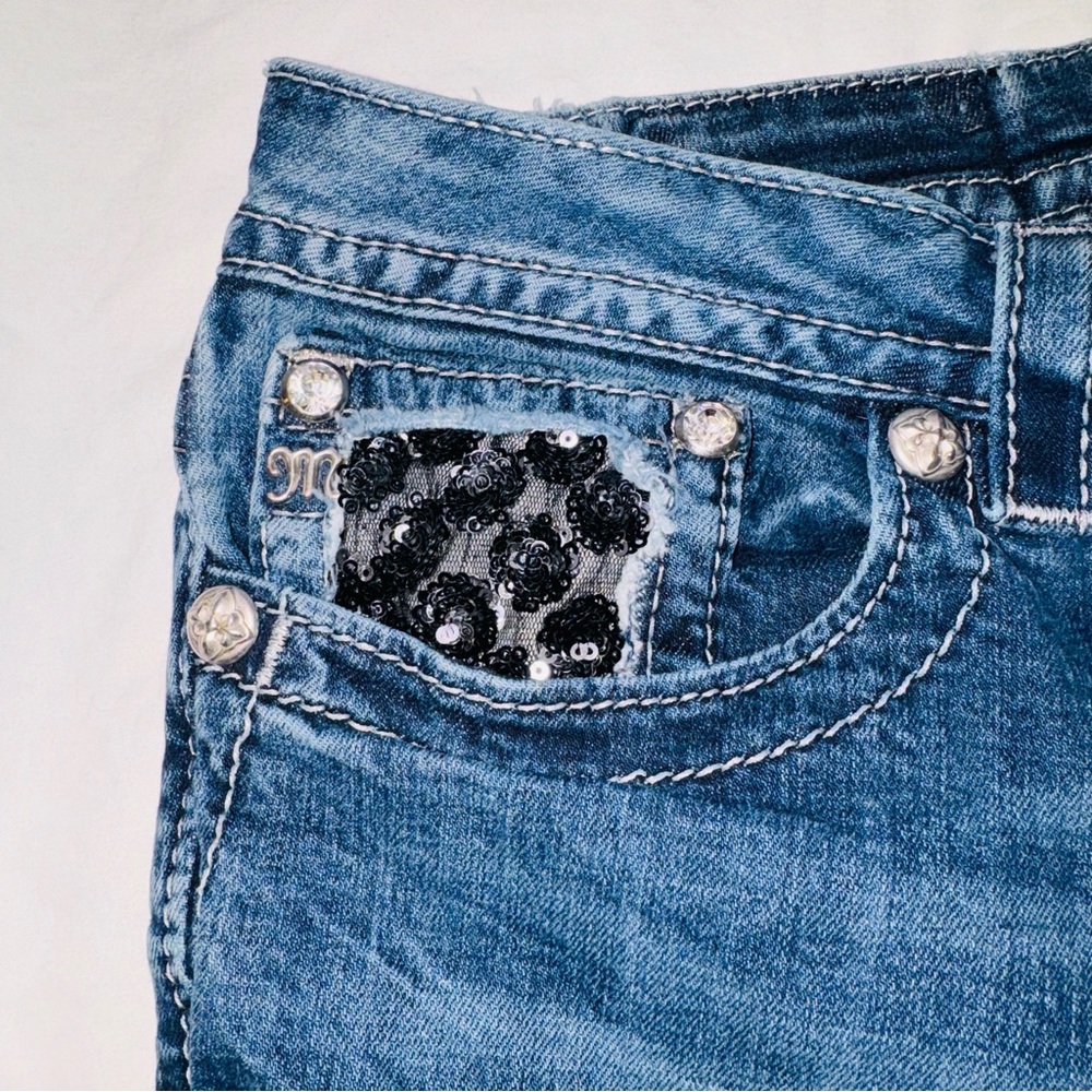 Miss Me Boot Cut Blue Jeans size 33 with Black Details - Picture 2 of 13